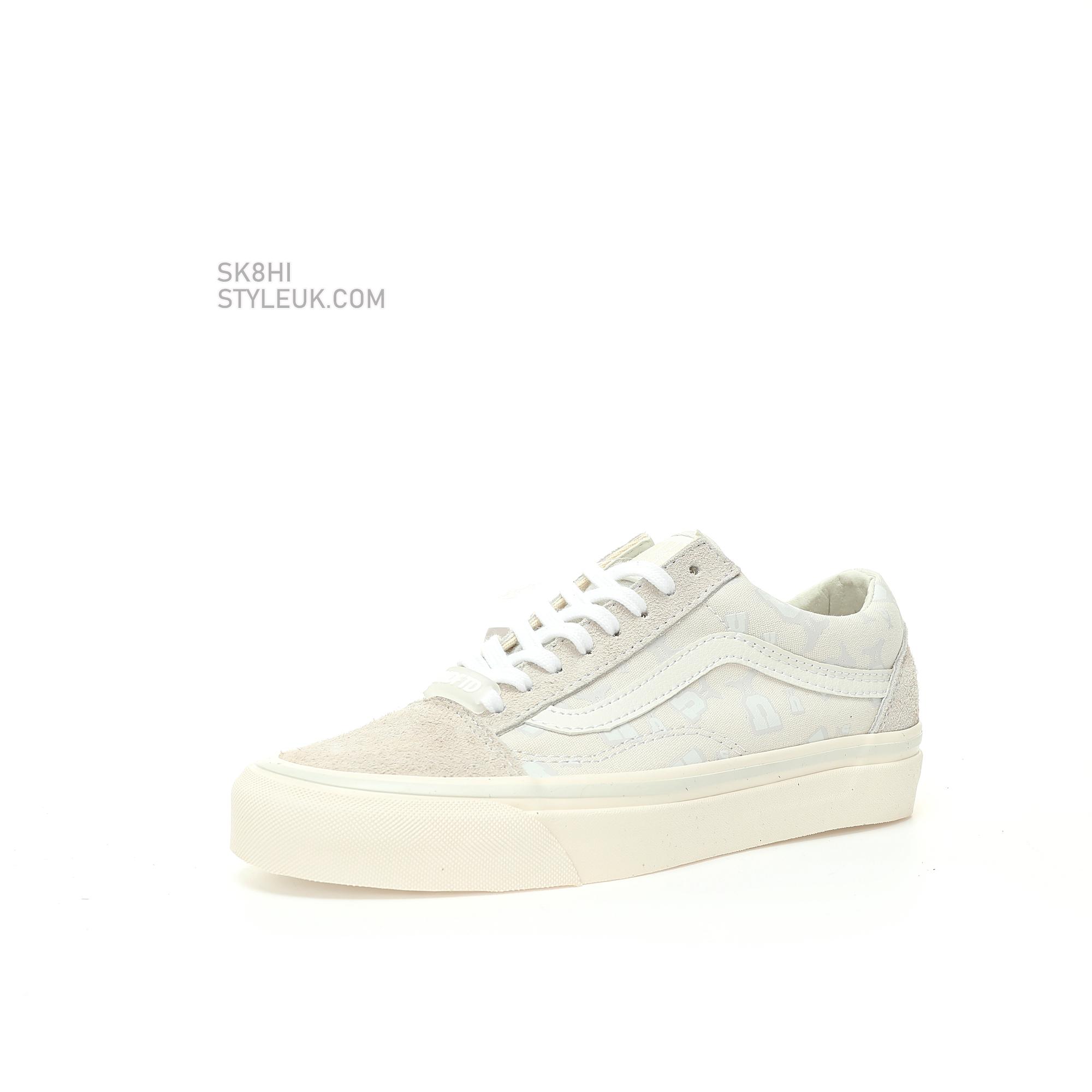 Undefeated x Vault by Vans Og Old Skool Lx Mens Womens - U-Man - Blanc de Blanc/White VN0A4P3XJVY Shoes